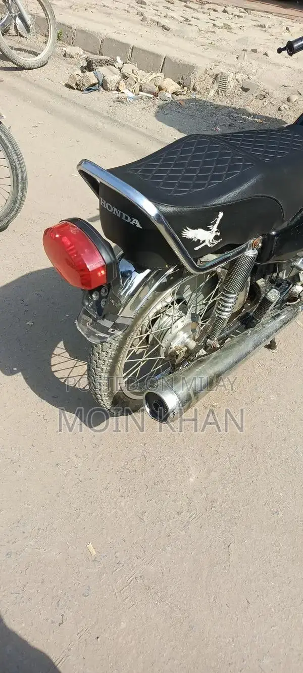 Honda 125cc Motorcycle - 2010 Model