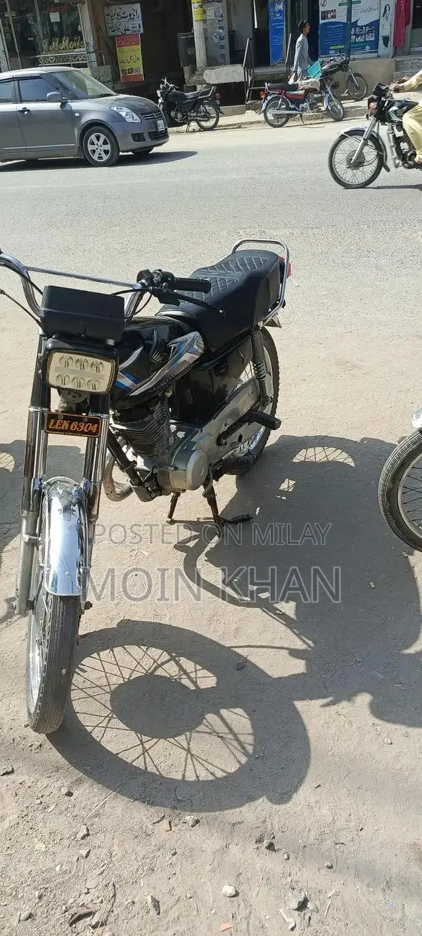 Honda 125cc Motorcycle - 2010 Model