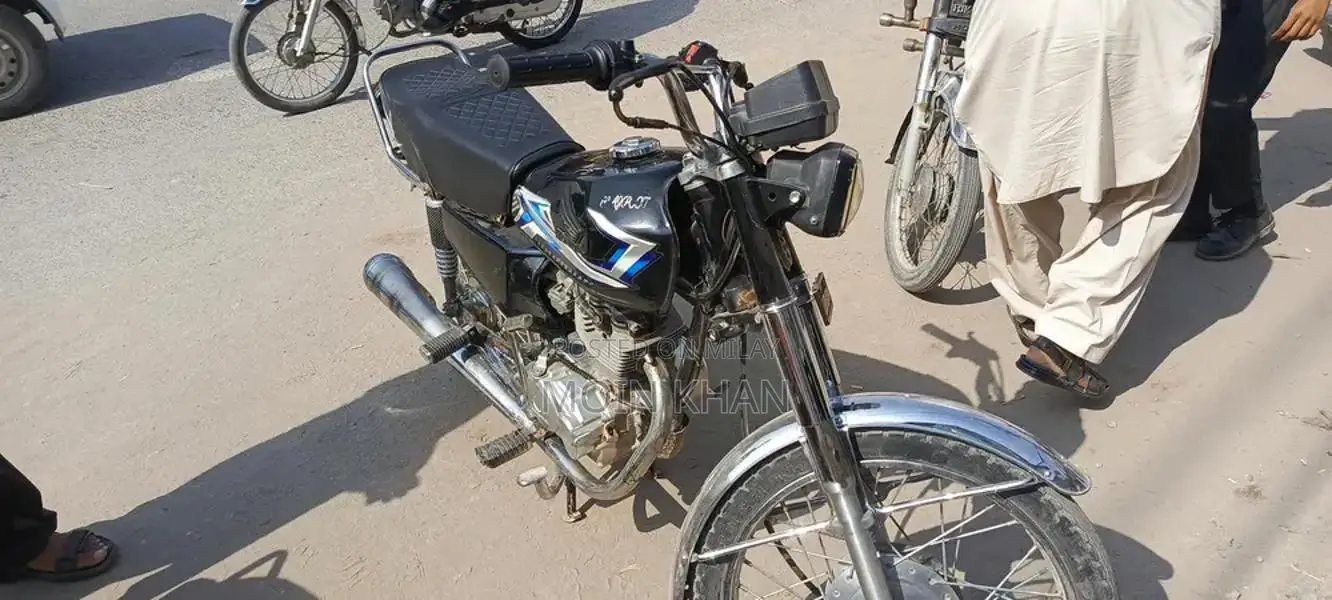 Honda 125cc Motorcycle - 2010 Model