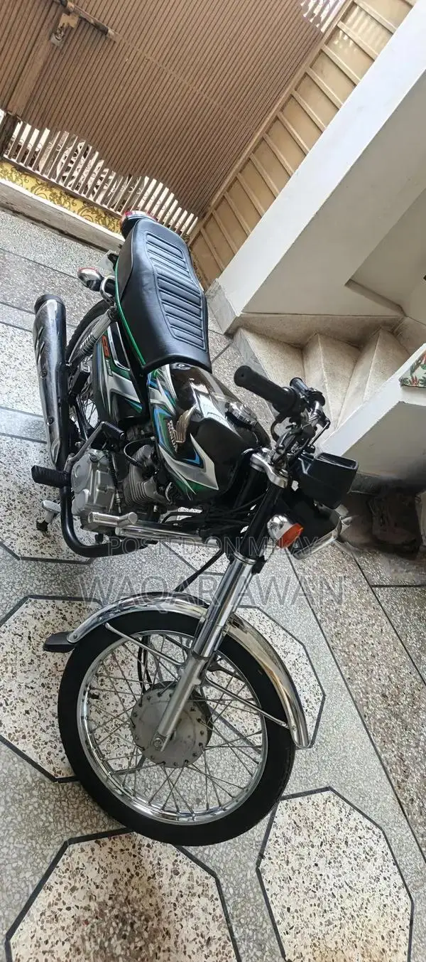 Honda 125cc Motorcycle - 2023 Model with Smart Card