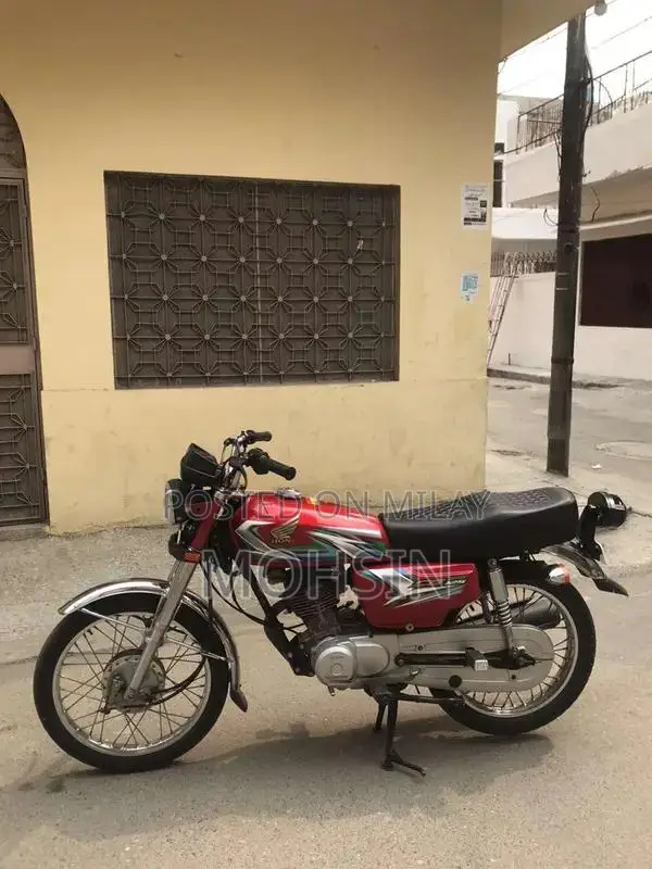 Honda GC 125cc Motorcycle Red 2022-2023 Model