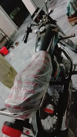 Honda 125 Motorcycle 2023 Model Single Cylinder