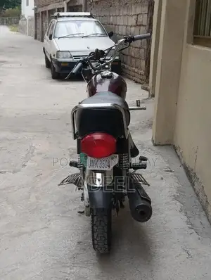 Honda CG 125 Motorcycle - 2016 Model Commuter Bike