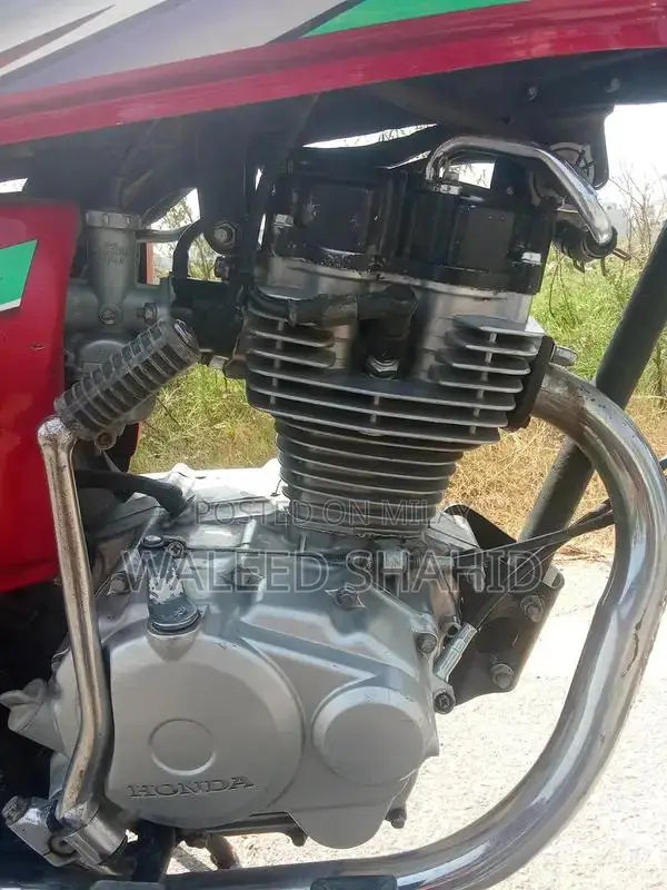 Honda 125cc Motorcycle in Excellent Condition