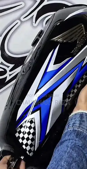 Photo - Honda 125 Motorcycle 2025 Model Black Tanky Tappy