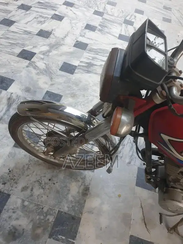 Honda Motorcycle 125cc 2020 Model Lightweight Urban Commuter