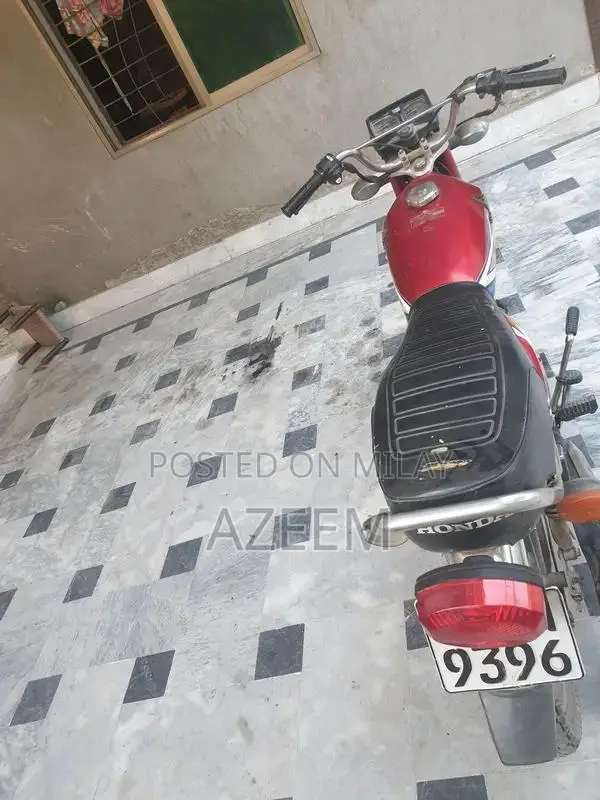 Honda Motorcycle 125cc 2020 Model Lightweight Urban Commuter