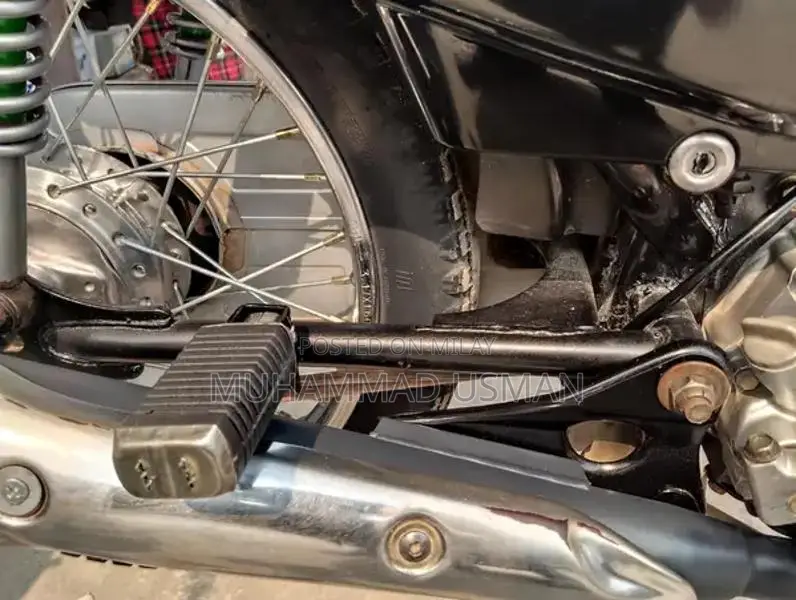 Honda 125 Motorcycle - Original Parts and Excellent Condition