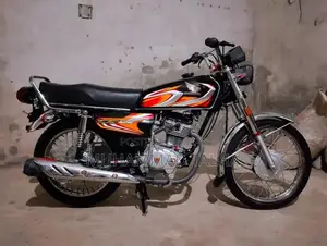 Honda 125cc Motorcycle Near-New 2022 Model Low Mileage