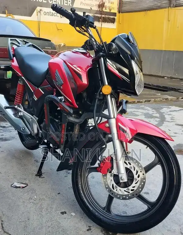 Honda CB 150F Golden Number Motorcycle