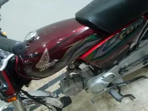 Honda CD 70cc Motorcycle - 2023 Model Commuter Bike