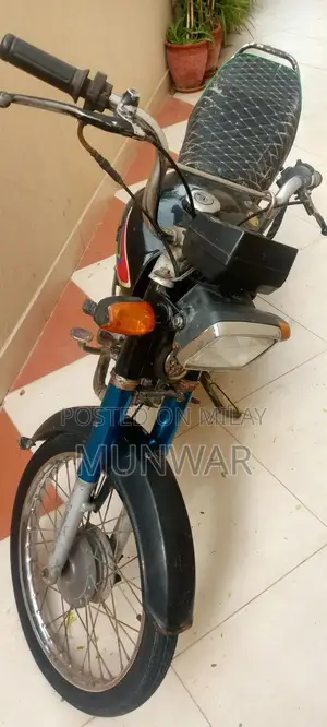 Photo - Honda CD 70 Motorcycle - Well-Maintained 2017 Model