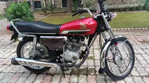 Honda CG 125 Motorcycle 2023 Model - Genuine Condition