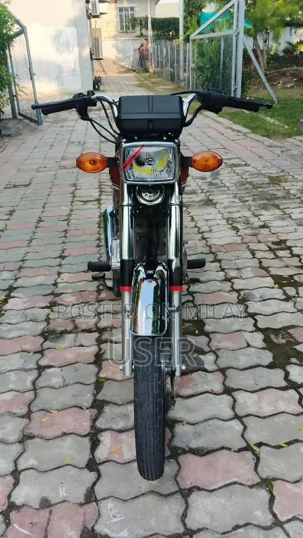 Honda CG 125 Motorcycle 2023 Model - Genuine Condition