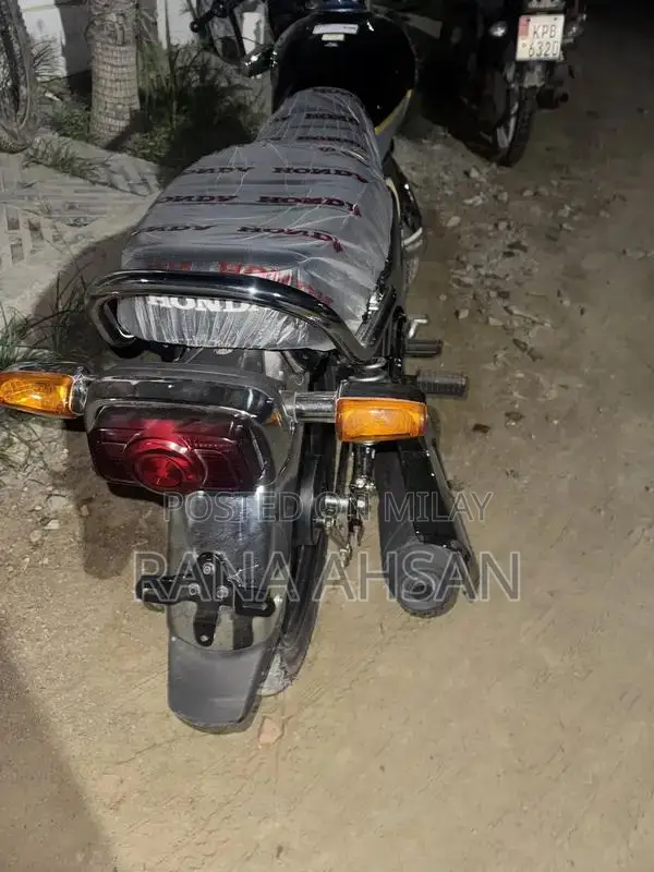 Honda CG 150 Motorcycle - Single Cylinder Engine