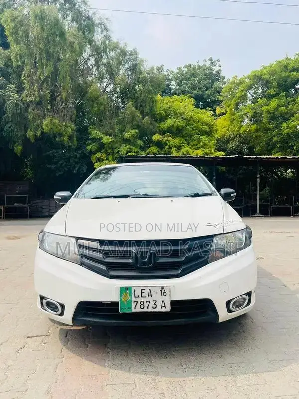 Honda City 2016 Manual White Sedan Low Mileage