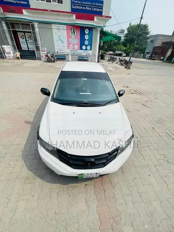 Honda City 2016 Manual White Sedan Low Mileage