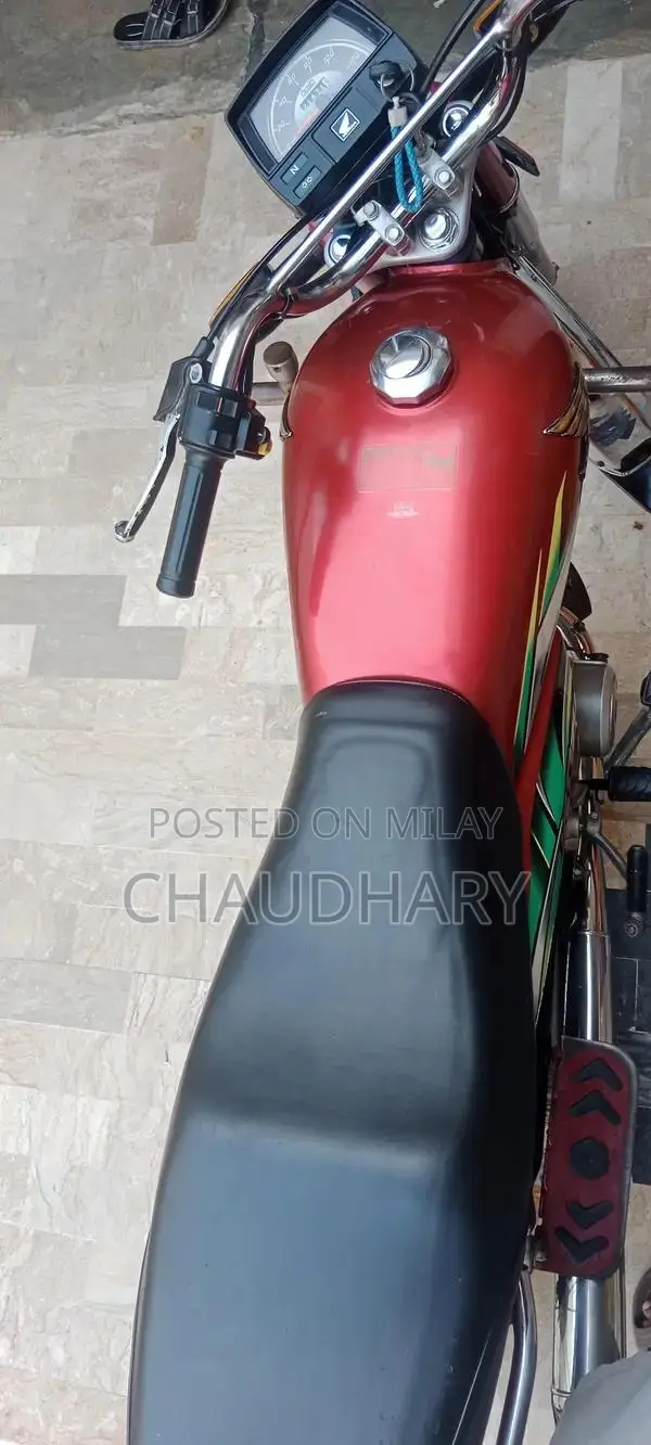 Honda CD 70 Vintage Motorcycle - 2022 Model