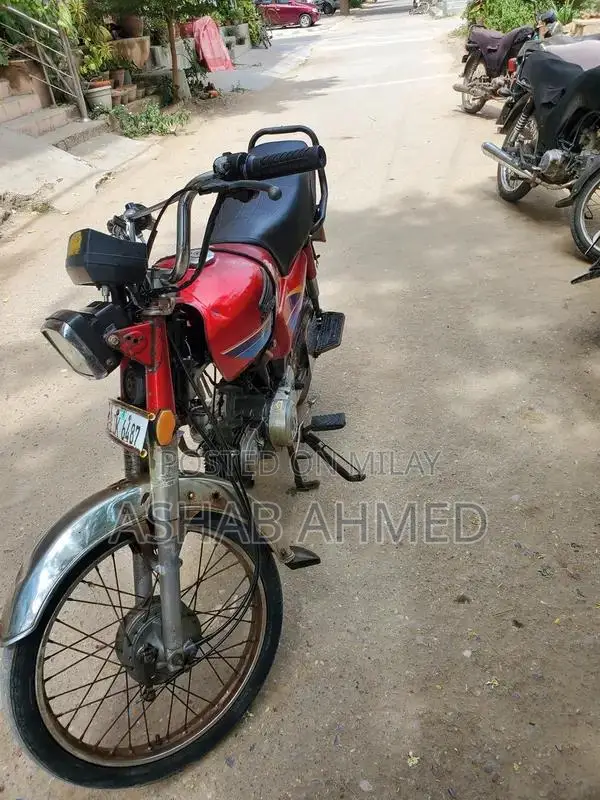 Honda CD 70 Motorcycle - 2008 Model Low Mileage Commuter Bike