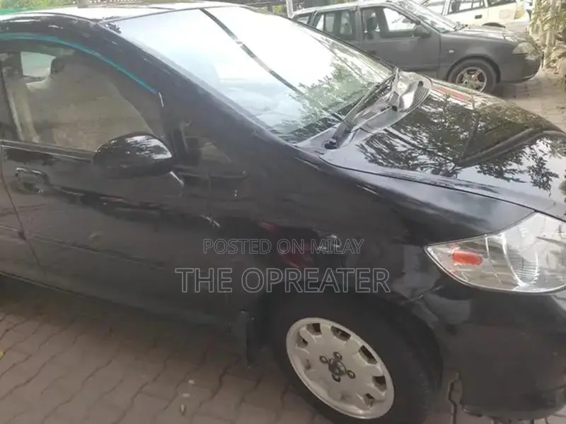 Honda City 2005 Sedan - Reliable Compact Car