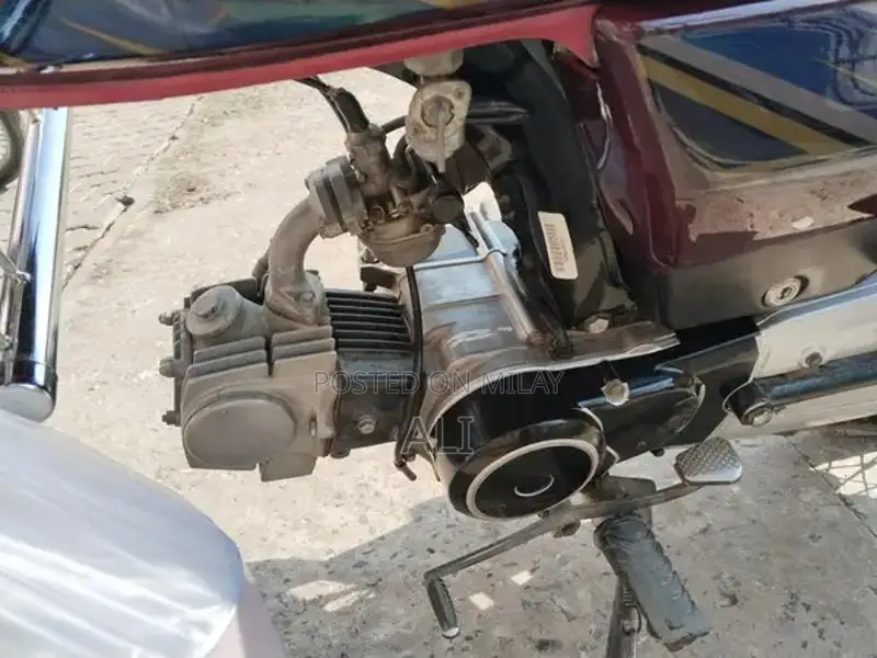 Honda CD 70 Motorcycle - Classic Commuter Bike