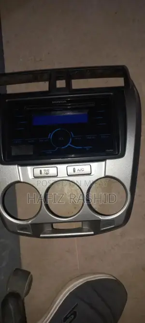 Vintage Honda CD Players in Excellent Condition