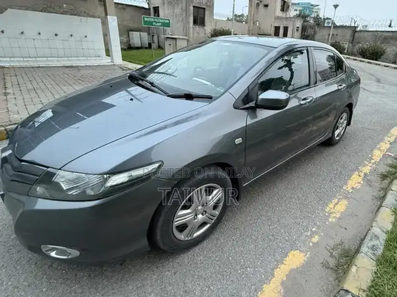 Honda City Sedan - Well-Maintained 2014 Family Vehicle