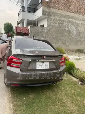 Honda City 2015 Brown Sedan Excellent Condition