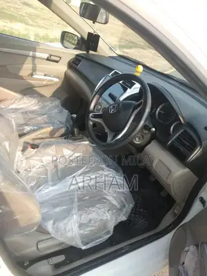 Honda City Sedan 2018/19 - Low Mileage Brand New Condition