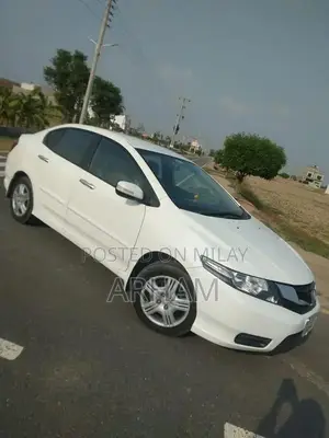 Honda City Sedan 2018/19 - Low Mileage Brand New Condition