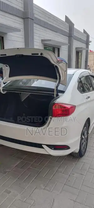 Honda City Aspire CVT Sedan - Premium Compact Car