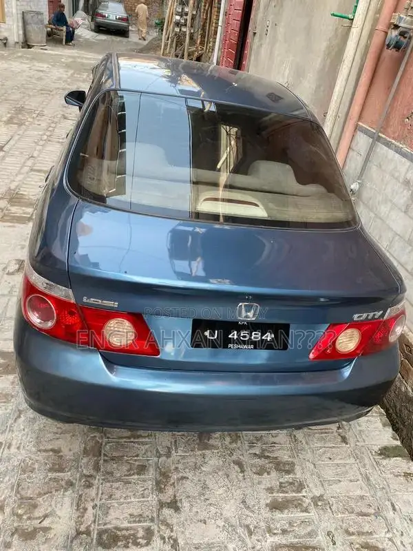 Honda City i-DSI Sedan - Metallic Blue