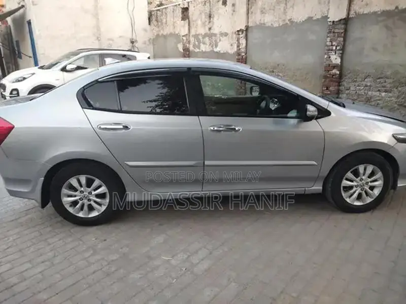 Honda City Aspire Sedan - 2018 Model Low Mileage Automatic