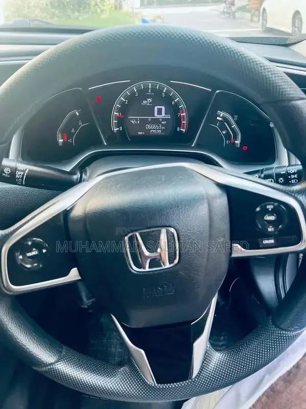 Honda Civic Oriel 2021 Sedan - Stylish Compact Car
