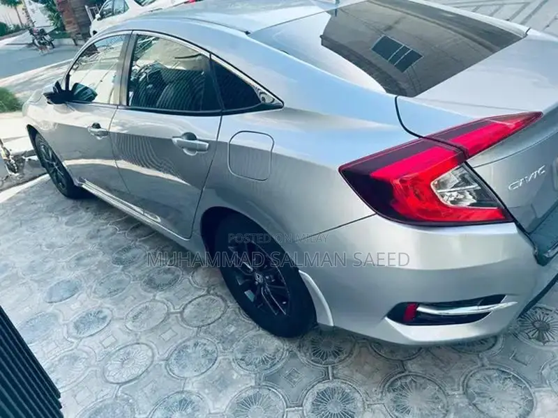 Honda Civic Oriel 2021 Sedan - Stylish Compact Car