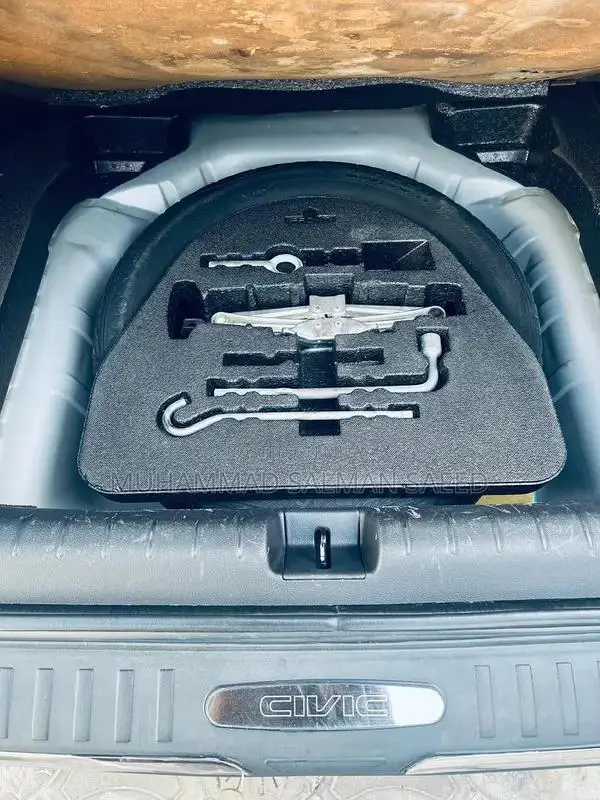 Honda Civic Oriel 2021 Sedan - Stylish Compact Car