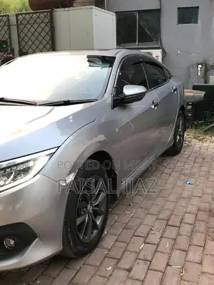 Photo - Honda Civic VTi Oriel Prismatic Sedan