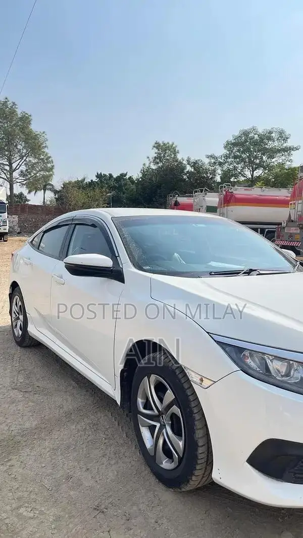 Honda Civic X Base Model 2016 Sedan