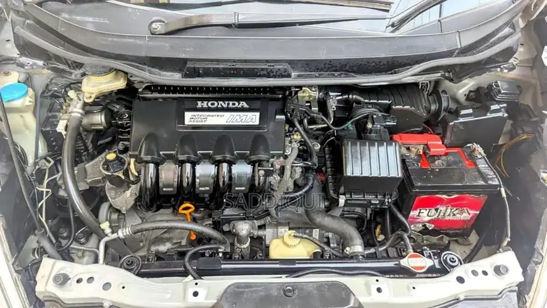 Honda Fit Shuttle 2012 Hybrid Compact Crossover