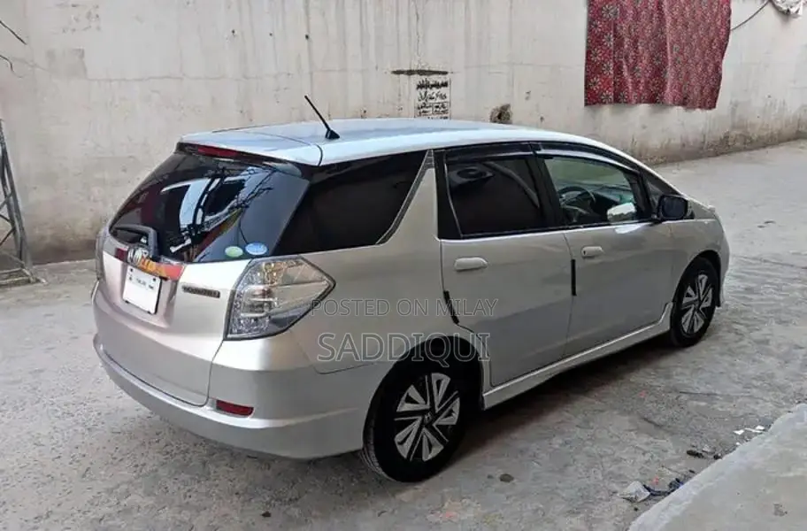 Honda Fit Shuttle 2012 Hybrid Compact Crossover