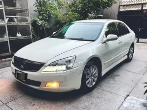 Honda Inspire 3.0 V6 Sedan - Pearl White Executive Sedan
