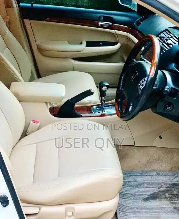 Honda Inspire 3.0 V6 Sedan - Pearl White Executive Sedan