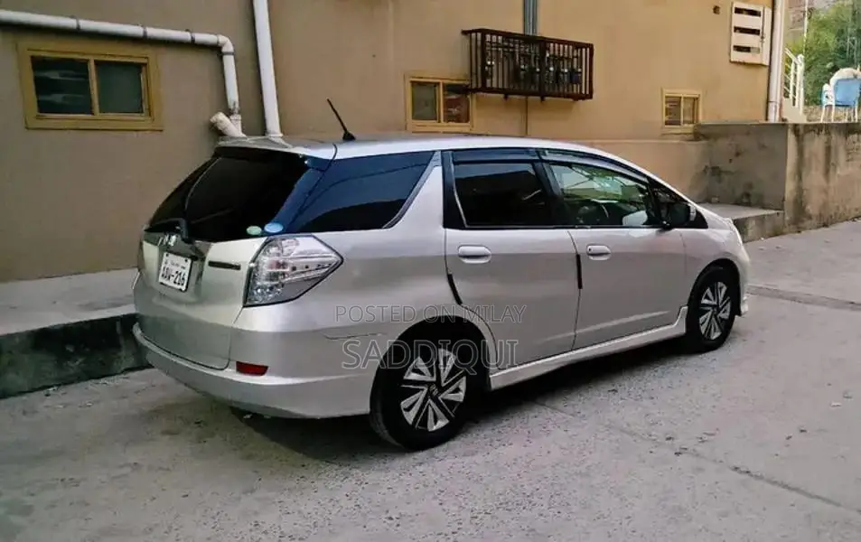 Honda Fit Shuttle 2012 Hybrid Compact Crossover
