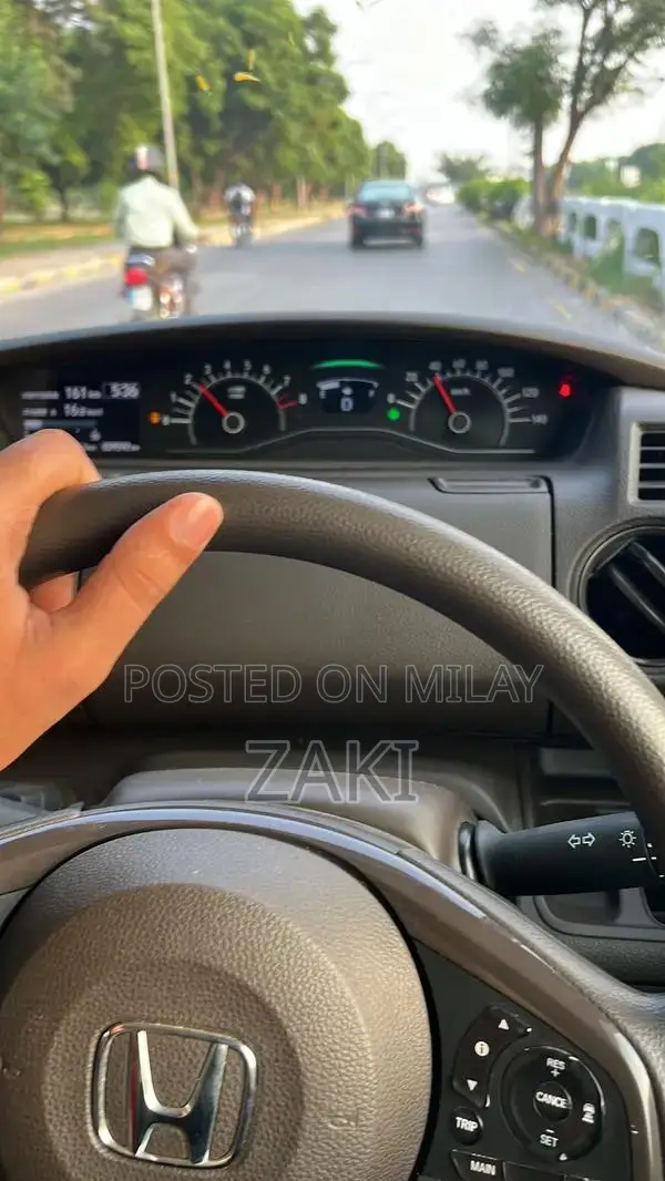 Honda N Box Compact Mini MPV - Premium Urban Commuter