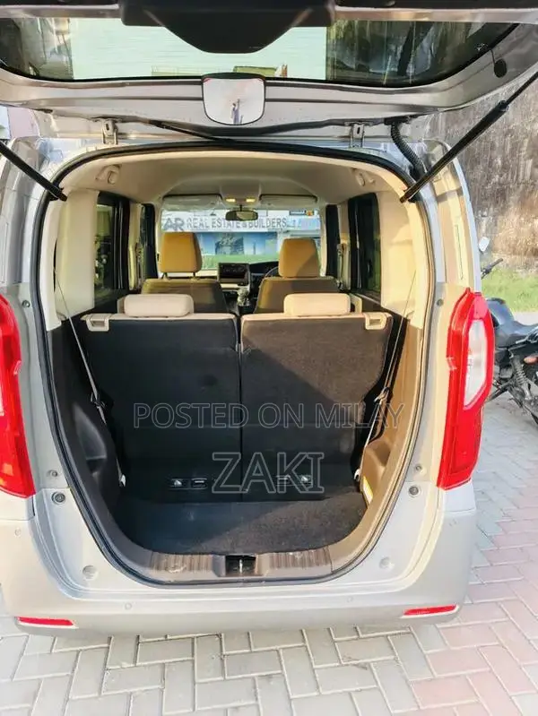 Honda N Box Compact Mini MPV - Premium Urban Commuter