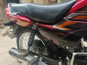 Honda Pridor Motorcycle - Well-Maintained Performance Bike