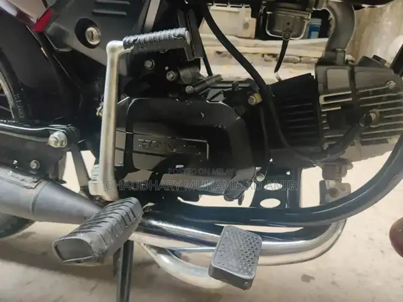 Honda Pridor Motorcycle - Well-Maintained Performance Bike