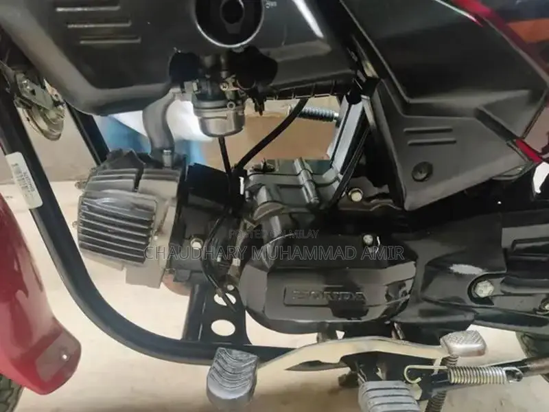 Honda Pridor Motorcycle - Well-Maintained Performance Bike