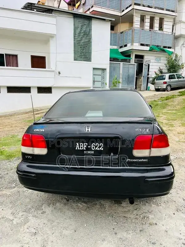 Honda Civic Sedan - Reliable Used Car with Clean Documents