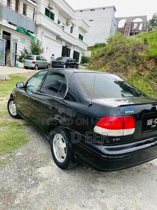 Honda Civic Sedan - Reliable Used Car with Clean Documents